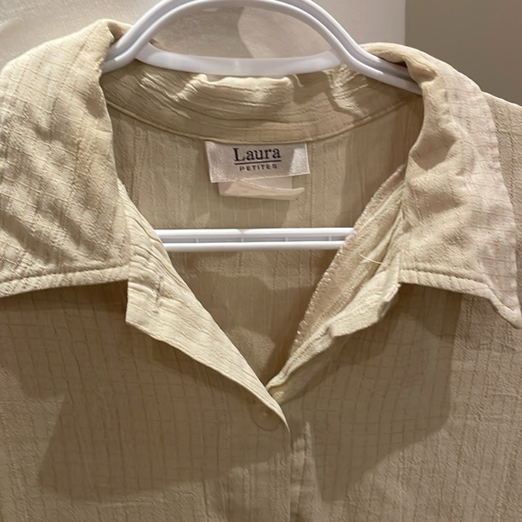 Laura Petites cream coloured button down Shirt - Picture 2 of 6